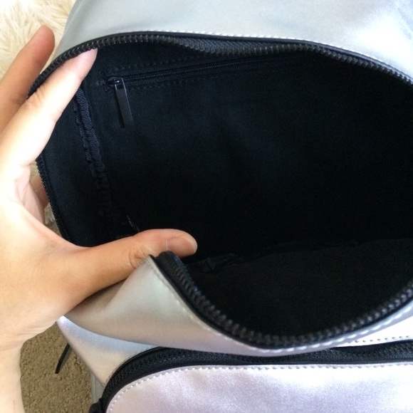 Kendall + Kylie backpack - Picture 6 of 6